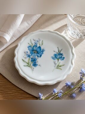 Inarco Japan Porcelain Floral Pattern Scalloped Edge Trinket Dish #E 4543